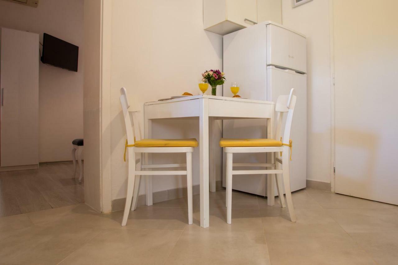 Apartments Afrodita ดูบรอฟนิก ภายนอก รูปภาพ